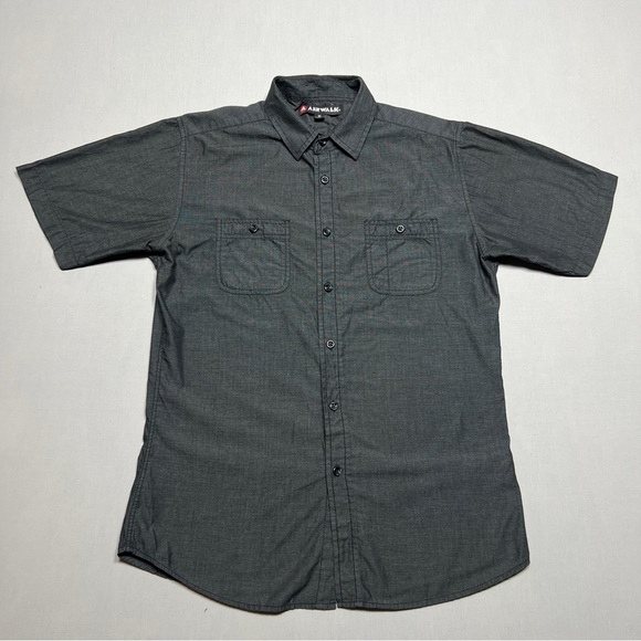 Airwalk Slim Fit Button Up Shirt Mens M Black Gray Striped Short Sleeve - Picture 1 of 8